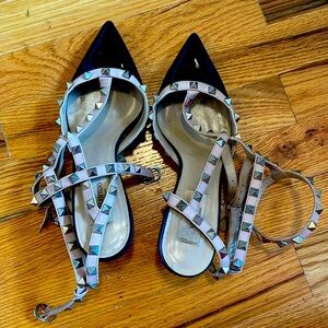 Very used AUTHENTIC Valentino Garavani caged rock stud pump 65 mm